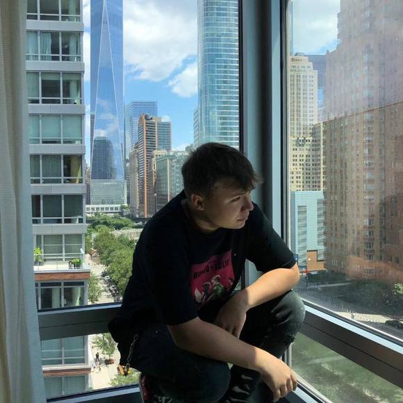 Meet your Posher, Jakub - Picture 1 of 1